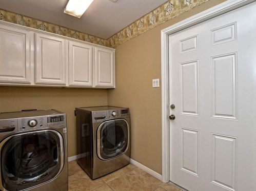 10305 Ember Gln Dr, Austin TX 78726-1388 exterior