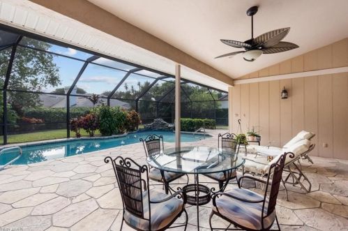 805 Bentwood Dr, Naples FL 34108-8221 exterior