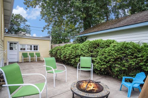 2185 Moon St, Meskegon MI 49441-1551 exterior