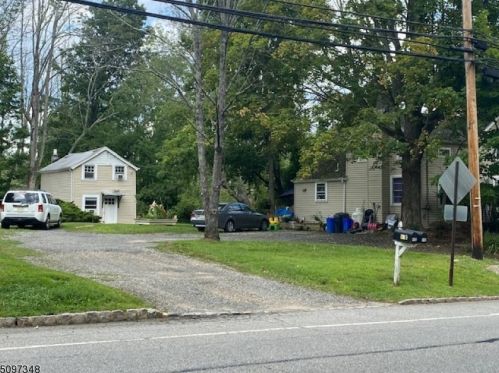 41 Calais Rd, Dover NJ 07869-3531 exterior