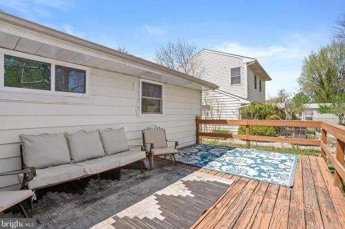 28 Matthew Dr, Trenton NJ 08628-3340 exterior