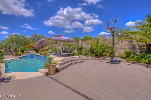 12742 Yellow Bird Rd, Tucson AZ 85755-7416 exterior