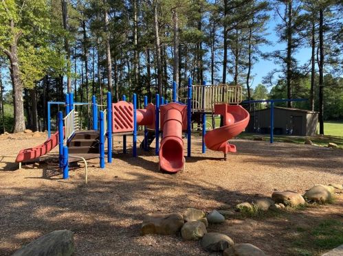 4706 Reed Rd, Gainesville GA 30507-8778 exterior