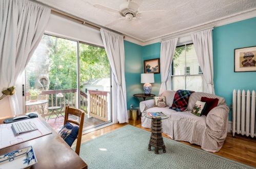 34 Cushing St, Dover NH 03820-3616 exterior