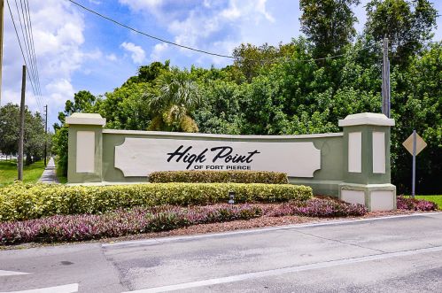 921 Savannas Point Dr, Fort Pierce FL  34982-6774 exterior