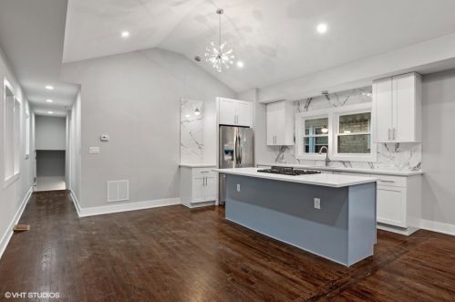 5446 Ludlam Ave, Chicago IL  60630-1414 exterior