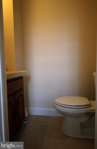 19 County Line Rd, Ardmore PA 19003-0021 exterior