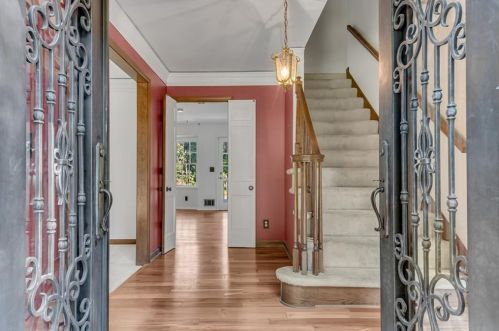 5198 Davantry Dr, Atlanta, GA 30338-4521