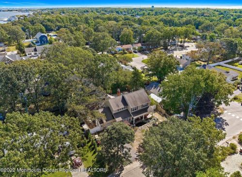 19 Glenwood Dr, Berkeley Township NJ 08721 exterior