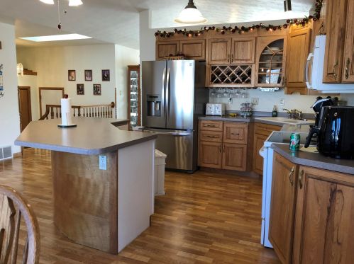 3702 Mackert St, Manitowoc WI 54220-4181 exterior