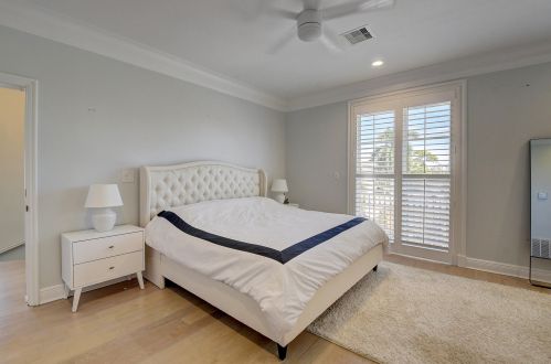 1470 4th Ct, Boca Raton FL  33432-1905 exterior