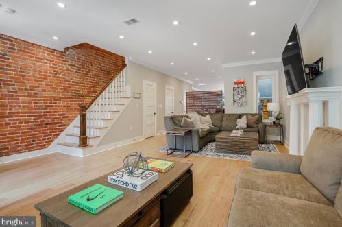 219 Morgan St, Washington DC  20001-1217 exterior