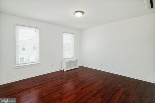 2645 Emerald St, Philadelphia PA 19134-2033 exterior