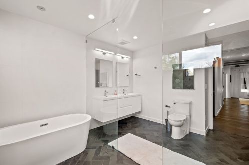 4724 Hatfield St, Pittsburgh PA  15201-2921 exterior