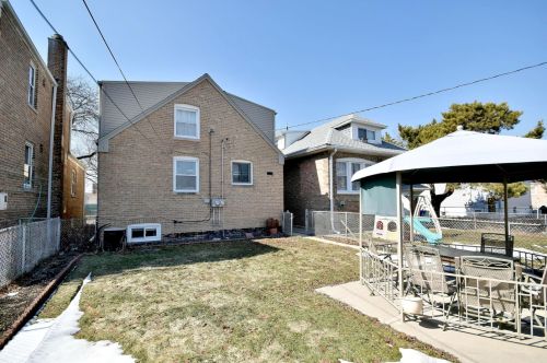 5153 Long Ave, Chicago IL  60638-1625 exterior