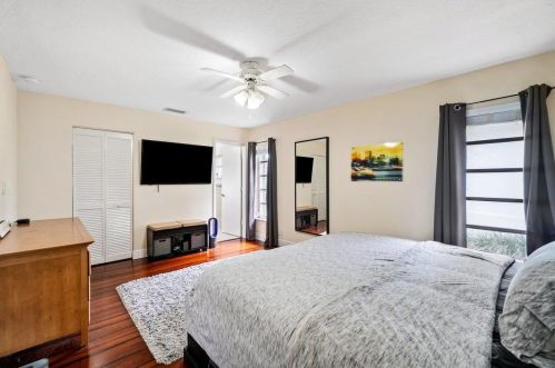 381 Del Rio Blvd, Boca Raton FL 33432-4735 exterior