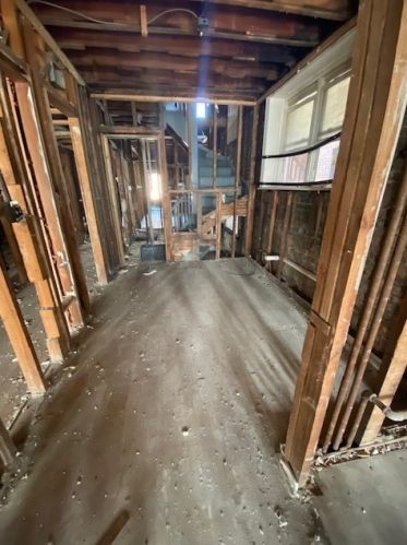 7746 Kingston Ave, Chicago IL 60649-4784 exterior