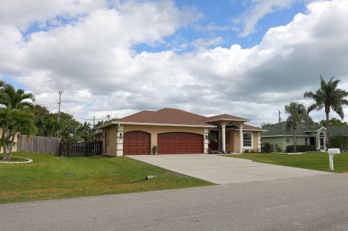 1531 North Blackwell Dr, Fort Pierce, FL 34952-6649