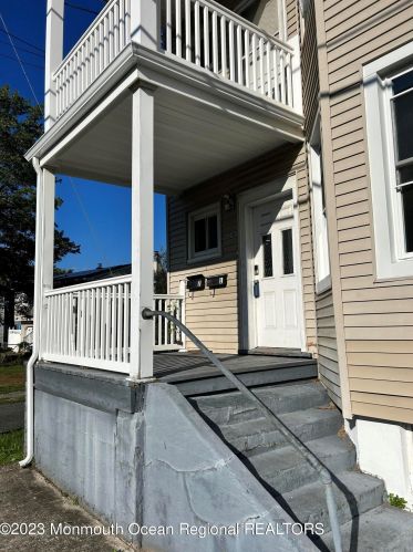 120 Morningside Ave, Middletown NJ 07748-5734 exterior