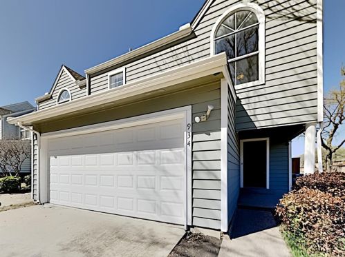 934 Canal St, Irving TX  75063-4690 exterior