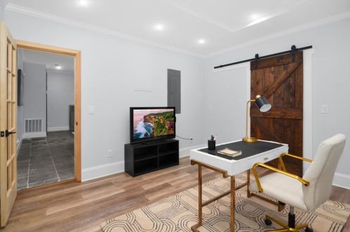 560 Morgan St, Atlanta GA 30308-2821 exterior