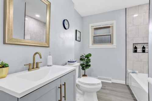 5239 87th St, Milwaukee WI  53225-3509 exterior