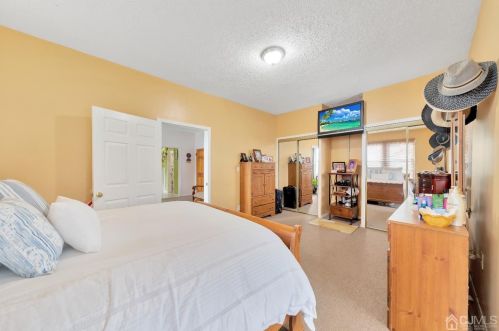 51 Madison Ave, Perth Amboy NJ 08861-4306 exterior