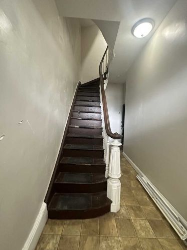 3 Fallkill Pl, Poughkeepsie NY  12601-1804 exterior