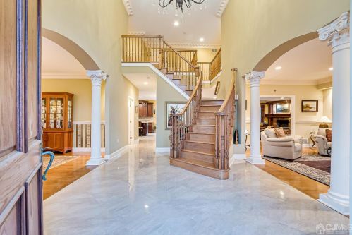 21 Southfield Rd, Edison NJ 08820-3141 exterior