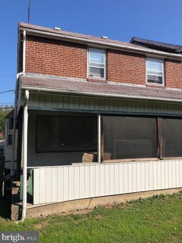 2723 Bethel Rd, Chester, PA 19013-1401