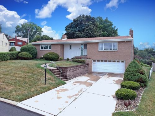 252 Oriole Dr, Pittsburgh, PA 15220-3213