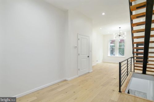 1722 28 St, Philadelphia PA 19145-1613 exterior