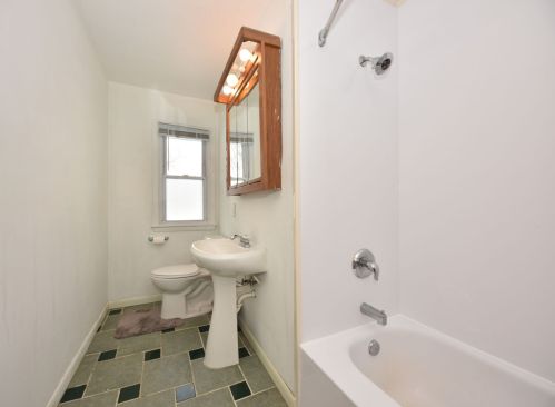 3200 Birchwood Ave, Milwaukee WI 53221-4035 exterior