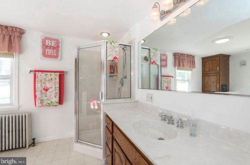 1557 Kauffman Rd, Pottstown PA 19464-2399 exterior