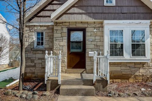 3610 37th St, Milwaukee, WI 53216-3408