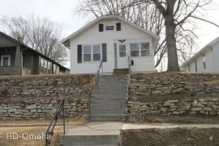 2021 64th St, Omaha NE  68104-4713 exterior