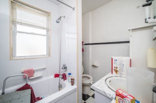 90 Pasadena, Pittsburgh PA 15215-0024 exterior