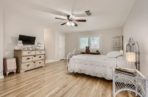 10505 Berthound Dr, Austin TX 78758-4732 exterior