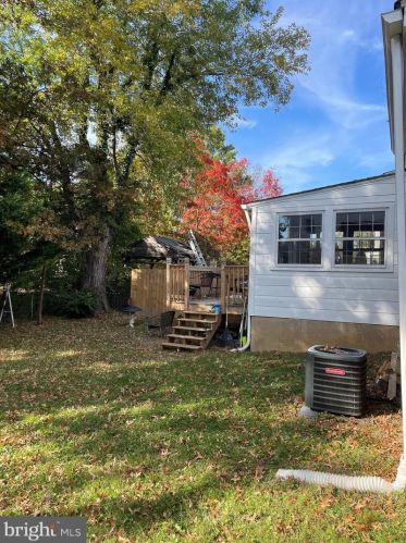 862 Abingdon St, Arlington VA  22203-1533 exterior