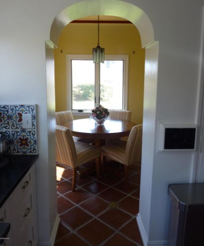 636 5 St, Oxnard CA 93030-6520 exterior