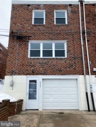 6802 Henry Ave, Philadelphia PA 19128-1522 exterior