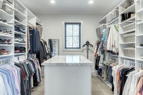 100 Ladue Meadows Ln, Saint Louis MO 63141-7503 exterior