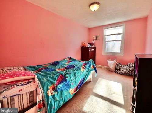 439 Park Dr, Manor PA 19036-1617 exterior