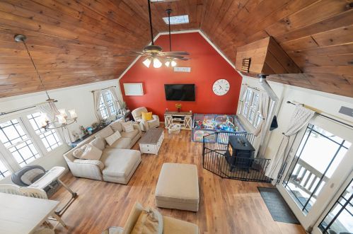 17 Hooksett Tpke, Concord NH  03304-4415 exterior