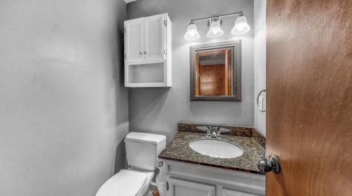 2191 Timberwood Dr, Grand Rapids MI 49508-5047 exterior