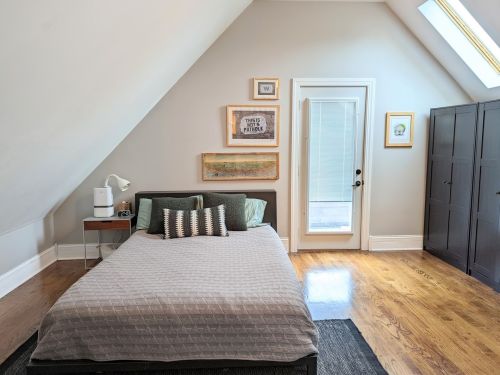 1856 Berenice Ave, Chicago IL 60613-2720 exterior