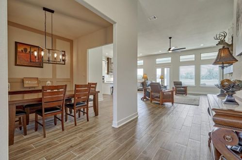 98 Lk Est Dr, Montgomery TX 77356-8066 exterior