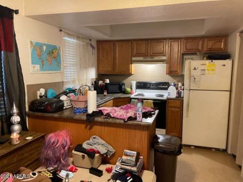 2725 Beck Ln, Phoenix AZ 85032-4255 exterior