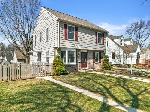 3333 Lenox St, Milwaukee, WI 53207-2809