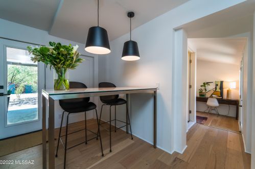 4122 Holmes St, Tucson AZ 85710-3149 exterior